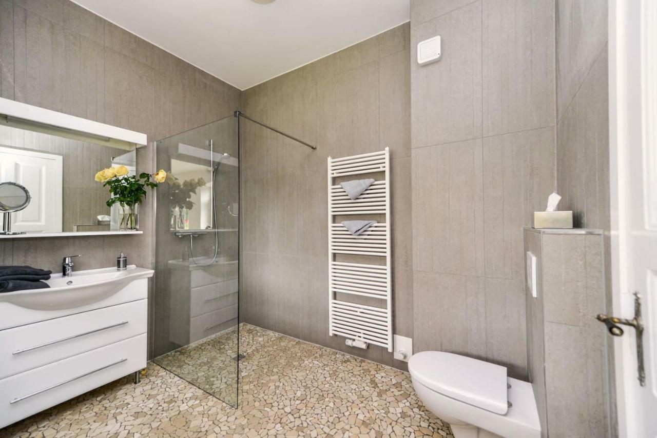 Kanalvilla - Urlaub Am Nord-Ostseekanal - Zwei Ferienwohnungen Im Angebot- Eine Im Dachgeschoss Und Eine Wohnung Mit Garten Sehestedt  Εξωτερικό φωτογραφία