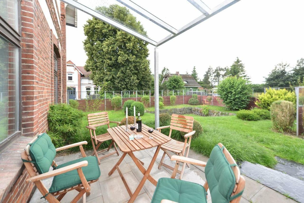 Kanalvilla - Urlaub Am Nord-Ostseekanal - Zwei Ferienwohnungen Im Angebot- Eine Im Dachgeschoss Und Eine Wohnung Mit Garten Sehestedt  Εξωτερικό φωτογραφία