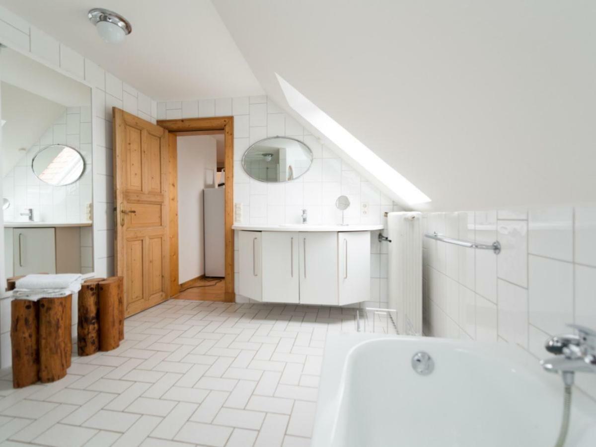 Kanalvilla - Urlaub Am Nord-Ostseekanal - Zwei Ferienwohnungen Im Angebot- Eine Im Dachgeschoss Und Eine Wohnung Mit Garten Sehestedt  Εξωτερικό φωτογραφία