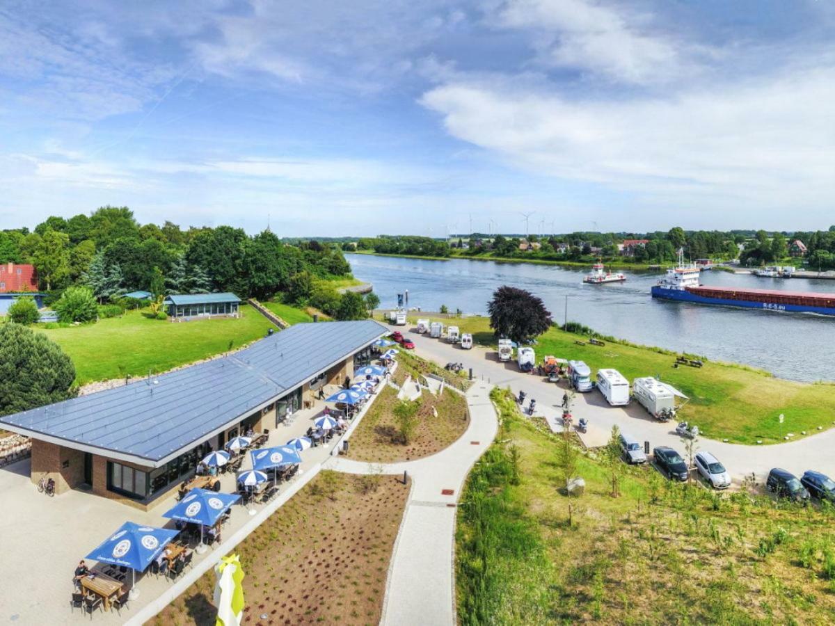 Kanalvilla - Urlaub Am Nord-Ostseekanal - Zwei Ferienwohnungen Im Angebot- Eine Im Dachgeschoss Und Eine Wohnung Mit Garten Sehestedt  Εξωτερικό φωτογραφία